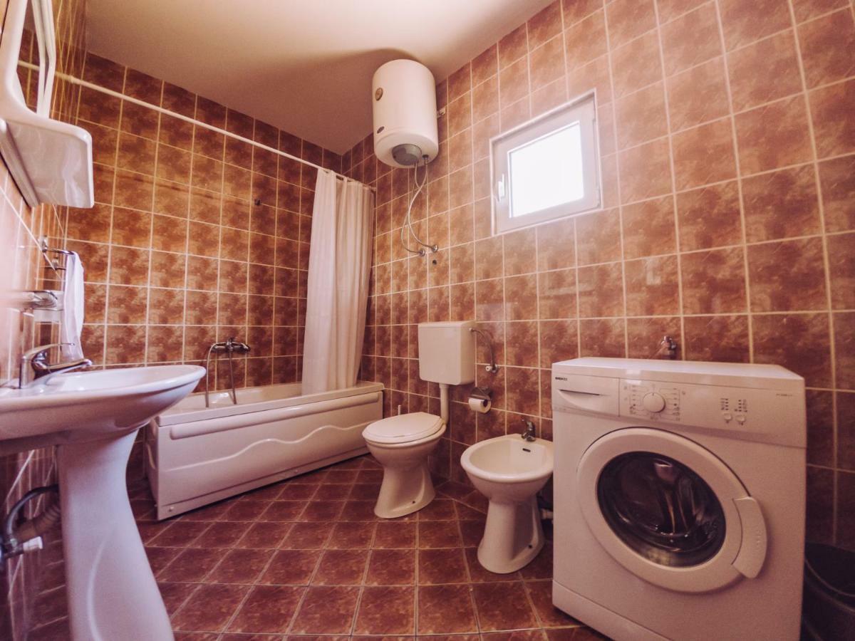 Apartmani Lasta Dobra Voda Zewnętrze zdjęcie